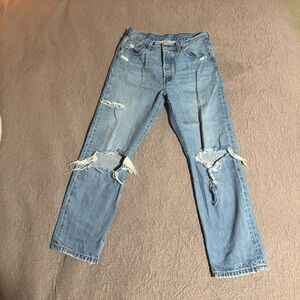 Levi Distressed Jean - 501’s
